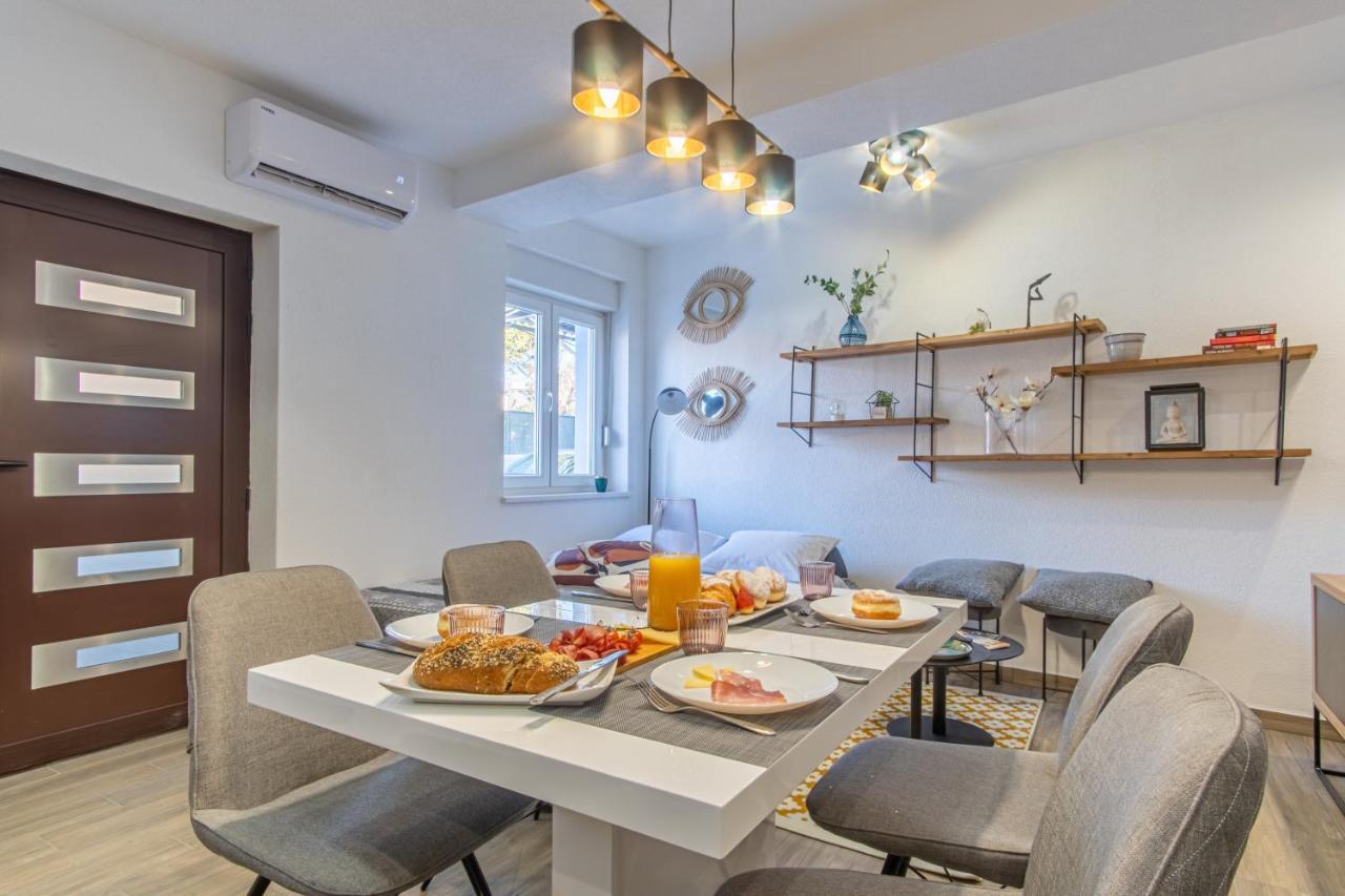 Su Casa - At Kastela Oldtown Apartman Kültér fotó