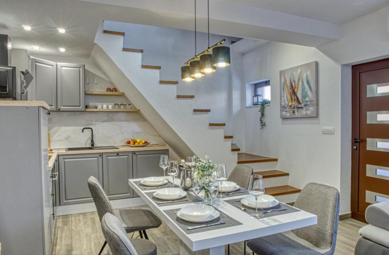 Su Casa - At Kastela Oldtown Apartman Kültér fotó